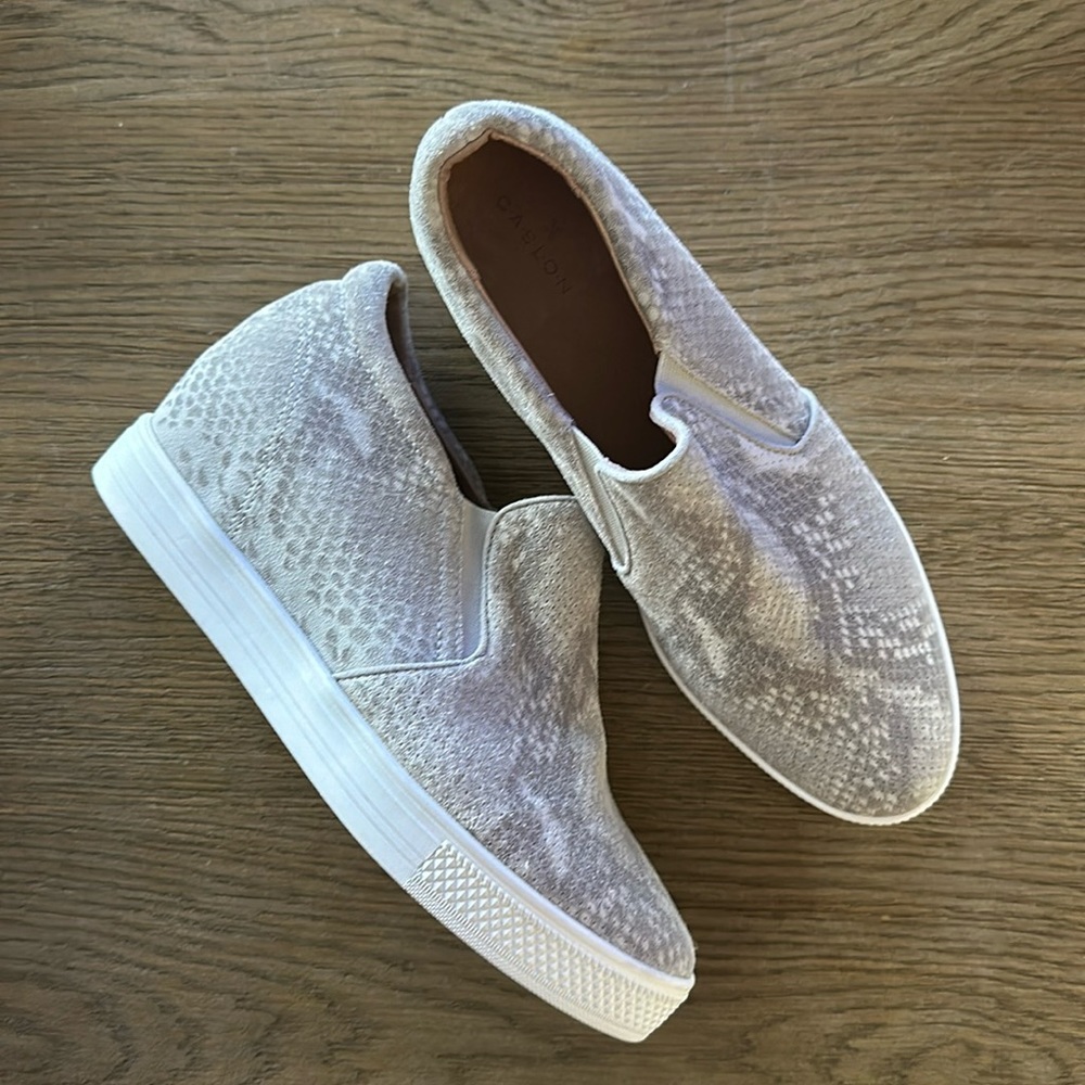 CASLON Grey Suede Snake Print Wedge Slip On Sneakers Size 9.5 NEW
